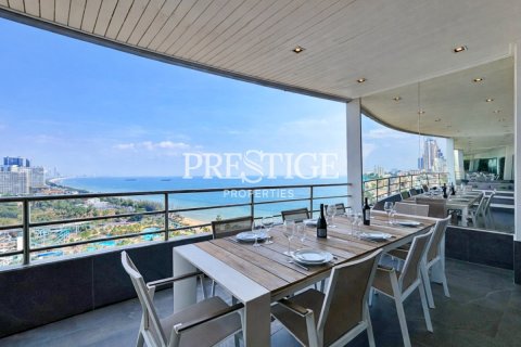 Condo in Pattaya, Thailand, 2 bedrooms № 197686 - photo 30