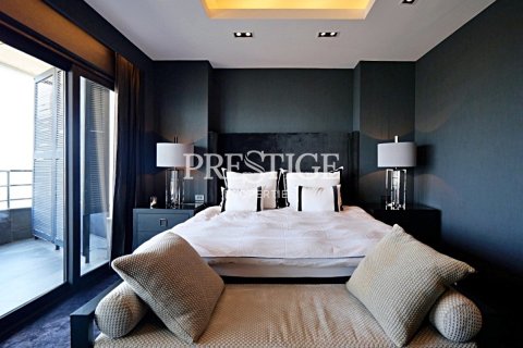 Condo in Pattaya, Thailand, 2 bedrooms № 197686 - photo 11