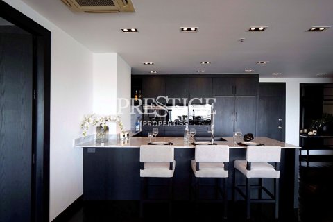 Condo in Pattaya, Thailand, 2 bedrooms № 197686 - photo 8