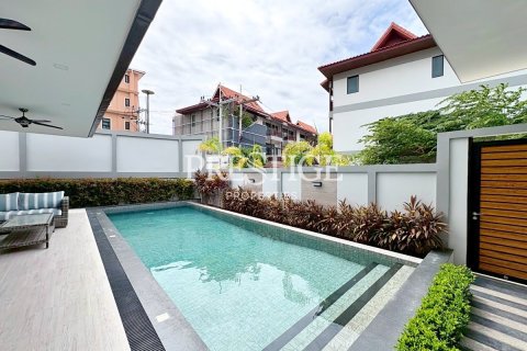 บ้านในพัทยา, ประเทศไทย 4 ห้องนอน № 197509 - รูปถ่าย 28