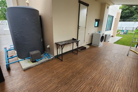 House in Phuket, Thailand 3 bedrooms № 160699 - photo 16