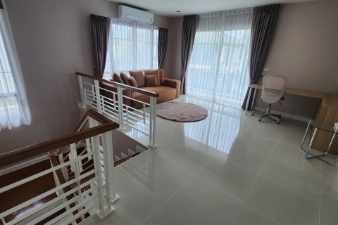 House in Phuket, Thailand 3 bedrooms № 160699 - photo 4