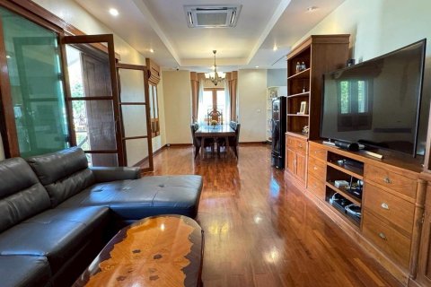 Villa in Hua Hin, Thailand 2 bedrooms № 158577 - photo 4