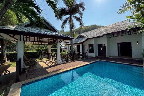 Villa in Hua Hin, Thailand 2 bedrooms № 158577 - photo 6