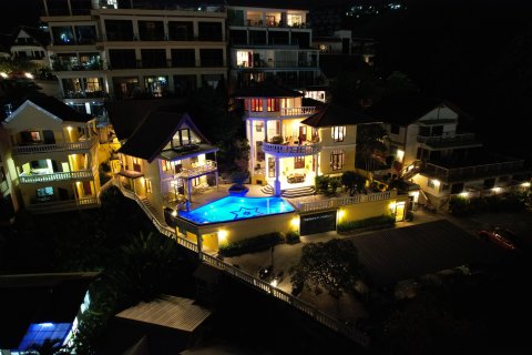 Вилла в Кату, Таиланд с 16 спальнями  № 158575 - фото 3