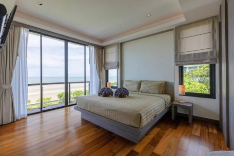 Вилла в Хуа Хине, Таиланд с 4 спальнями  № 118684 - фото 27