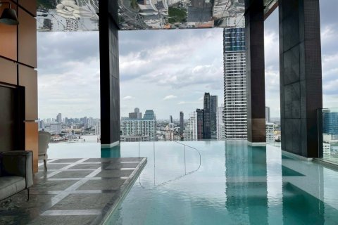 Condo in Watthana, Bangkok, Thailand, 2 bedrooms  № 161278 - photo 16