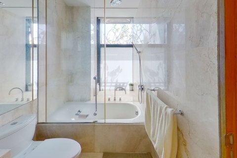 Condo à Sathon, Bangkok, Thaïlande, 2 chambres  № 161280 - photo 7