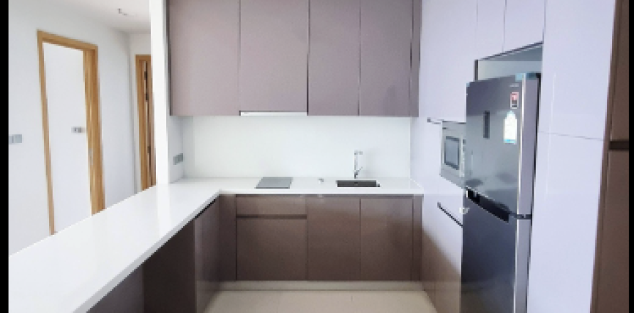 Кондоминиум с 2 спальнями в Ваттхане, Бангкок, Таиланд № 156009