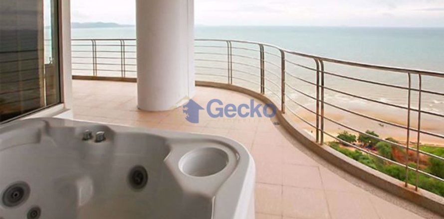 Condo in Pattaya, Thailand, 3 bedrooms № 197328