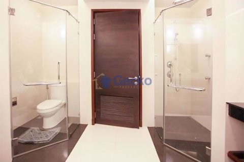 Condo in Pattaya, Thailand, 3 bedrooms № 197328 - photo 4