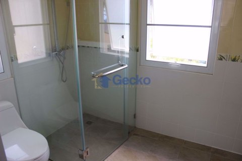 House in Pattaya, Thailand 6 bedrooms № 197323 - photo 4
