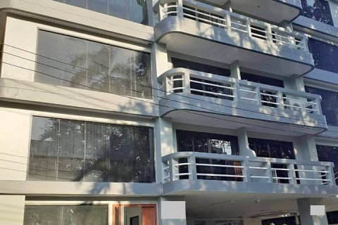 Condo in Bangkok, Thailand, 2 bedrooms  № 161474