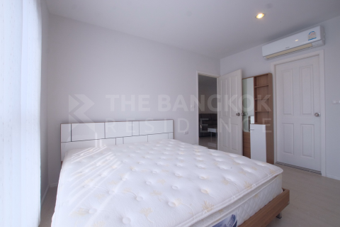 Condo in Bangkok, Thailand, 2 bedrooms № 185227 - photo 8
