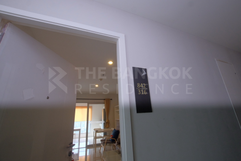 Condo in Bangkok, Thailand, 2 bedrooms № 185227 - photo 4