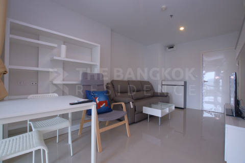 Condo in Bangkok, Thailand, 2 bedrooms № 185227 - photo 2
