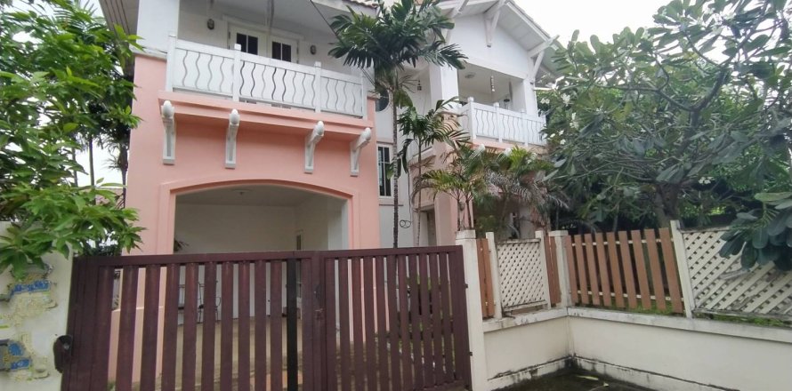 Дом в Паттайе, Таиланд с 3 спальнями  № 146465