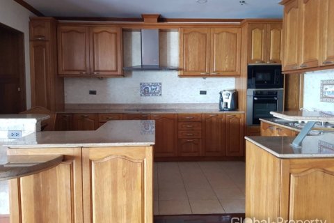 Кондоминиум с 3 спальнями в Паттайе, Таиланд № 163974 - фото 11