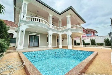 Дом в Паттайе, Таиланд с 5 спальнями № 163971 - фото 3