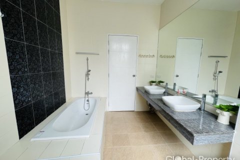 Дом в Паттайе, Таиланд с 3 спальнями  № 163969 - фото 12