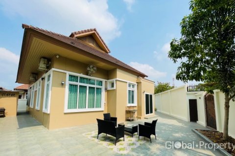 Дом в Паттайе, Таиланд с 3 спальнями  № 163969 - фото 2