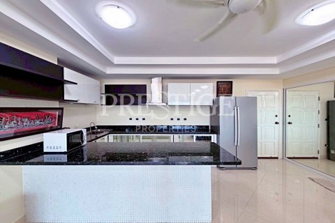 Condo à Pattaya, Thaïlande, 2 chambres № 199872 - photo 8
