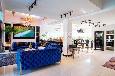House in Pattaya, Thailand 8 bedrooms № 199876 - photo 4