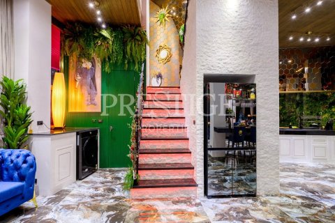 House in Pattaya, Thailand 10 bedrooms № 199875 - photo 8