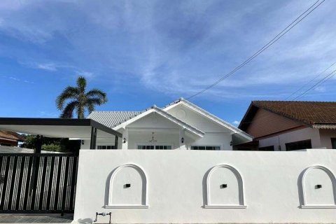 Maison à Pattaya, Thaïlande 3 chambres № 146103 - photo 2