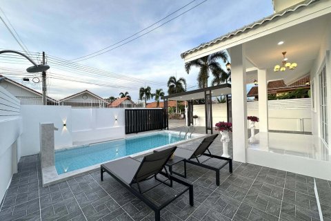 Maison à Pattaya, Thaïlande 3 chambres № 146103 - photo 30