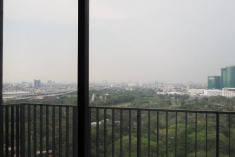 Condo à Chatuchak, Bangkok, Thaïlande, 3 chambres  № 145991 - photo 15