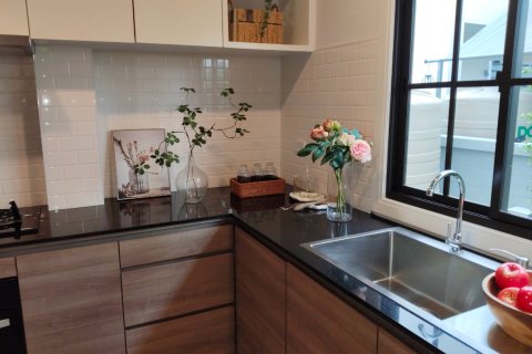 Maison à Chiang Mai, Thaïlande 4 chambres № 162761 - photo 4