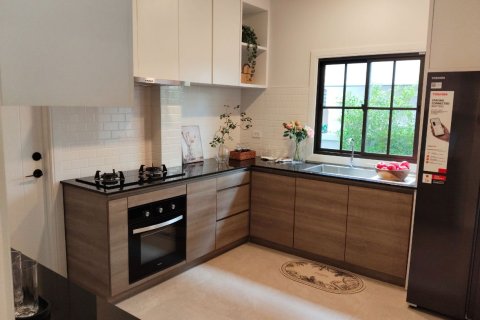 House in Chiang Mai, Thailand 4 bedrooms № 162761 - photo 3