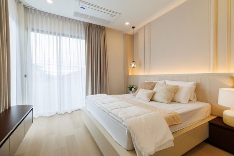 Villa in Chiang Mai, Thailand 5 bedrooms № 162759 - photo 7