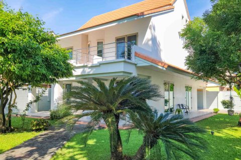 House in Chiang Mai, Thailand 4 bedrooms № 154549 - photo 10