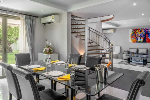 Maison à Chiang Mai, Thaïlande 4 chambres № 154549 - photo 3