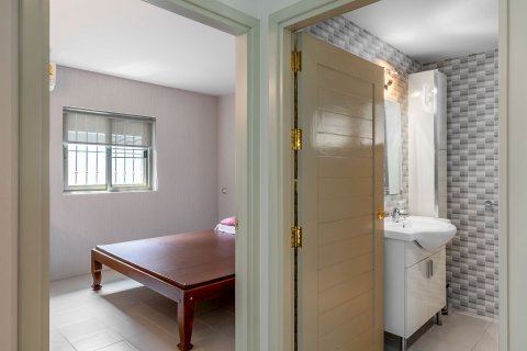 House in Chiang Mai, Thailand 4 bedrooms № 154549 - photo 17