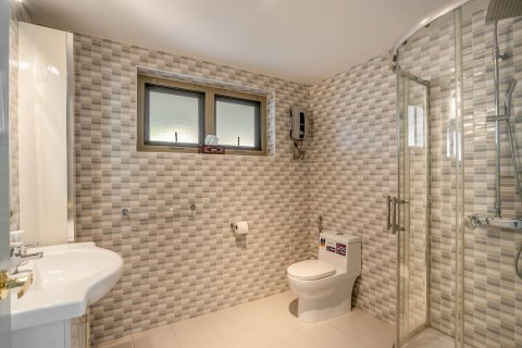 House in Chiang Mai, Thailand 4 bedrooms № 154549 - photo 20