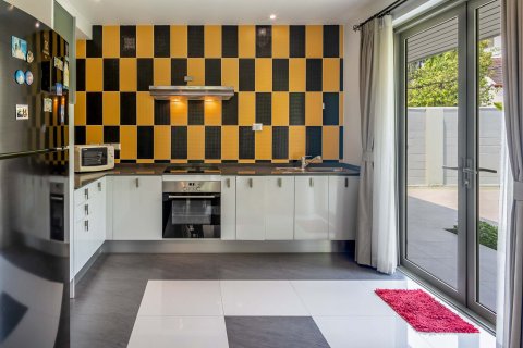 House in Chiang Mai, Thailand 4 bedrooms № 154549 - photo 13