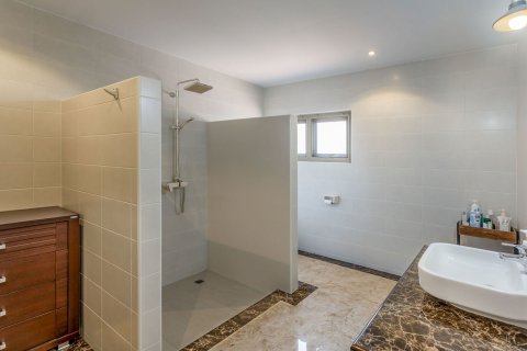 House in Chiang Mai, Thailand 4 bedrooms № 154549 - photo 24