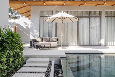 House in Bang Tao, Thailand 3 bedrooms № 154544 - photo 1