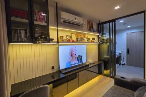 Студия в кондо в Бангкоке, Таиланд № 135913 - фото 2