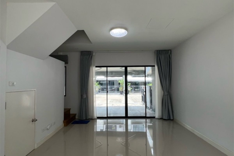 Townhouse in Bangkok, Thailand 3 bedrooms № 189695