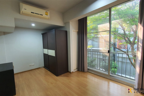 Townhouse in Bangkok, Thailand 3 bedrooms № 189693