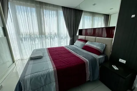 Studio dans le Condo à Pattaya, Thaïlande  № 161566 - photo 25