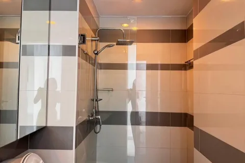 Studio dans le Condo à Pattaya, Thaïlande  № 161566 - photo 22