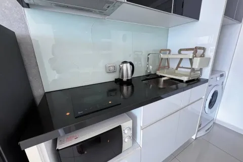 Studio dans le Condo à Pattaya, Thaïlande  № 161566 - photo 28