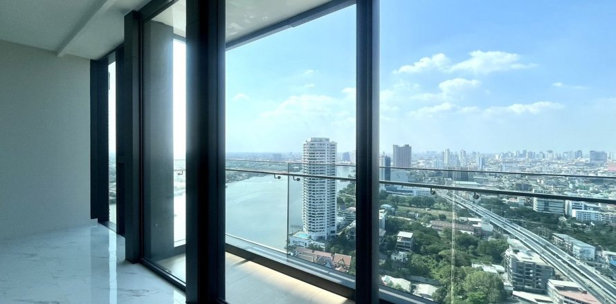 Condo à Bang Kho Laem, Bangkok, Thaïlande, 3 chambres  № 161568