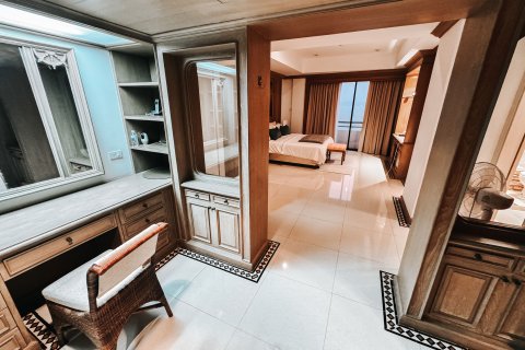 Penthouse in Pattaya, Thailand 4 bedrooms № 161565 - photo 15