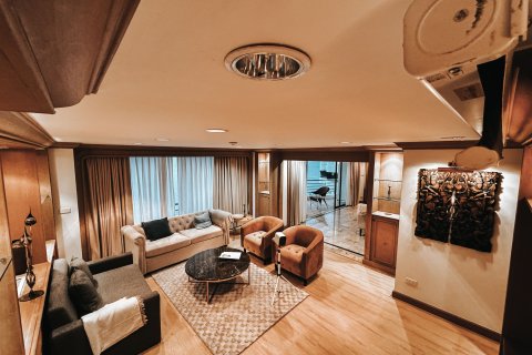 Penthouse in Pattaya, Thailand 4 bedrooms № 161565 - photo 4